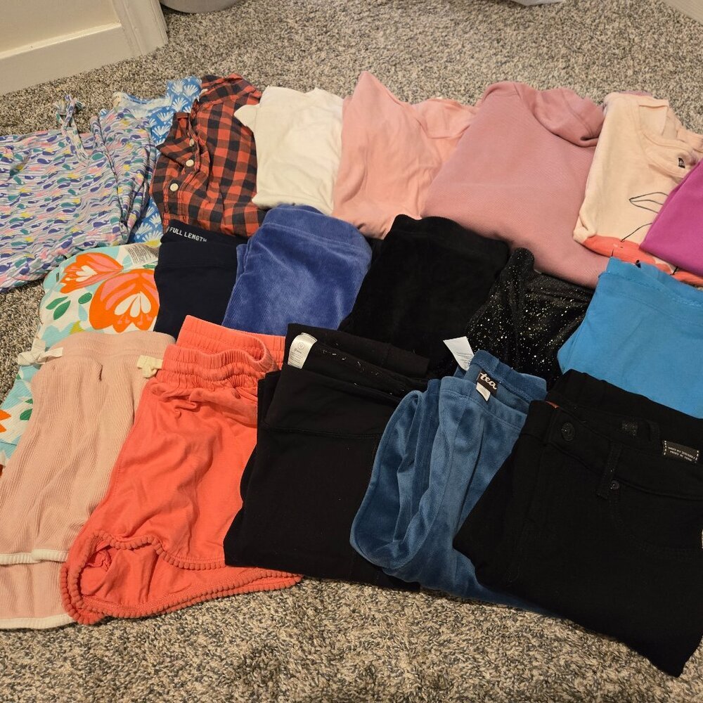 Lot of 19 Pieces Girl's Clothing 12-14 Crewcuts Tea Collection Vineyard Vines
